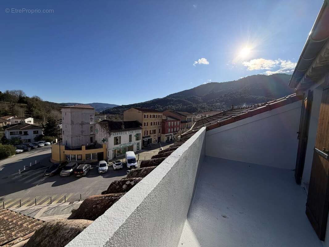 Appartement à CONTES