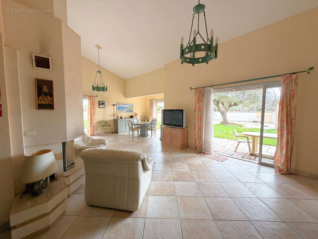 Maison à SAINT-CYPRIEN