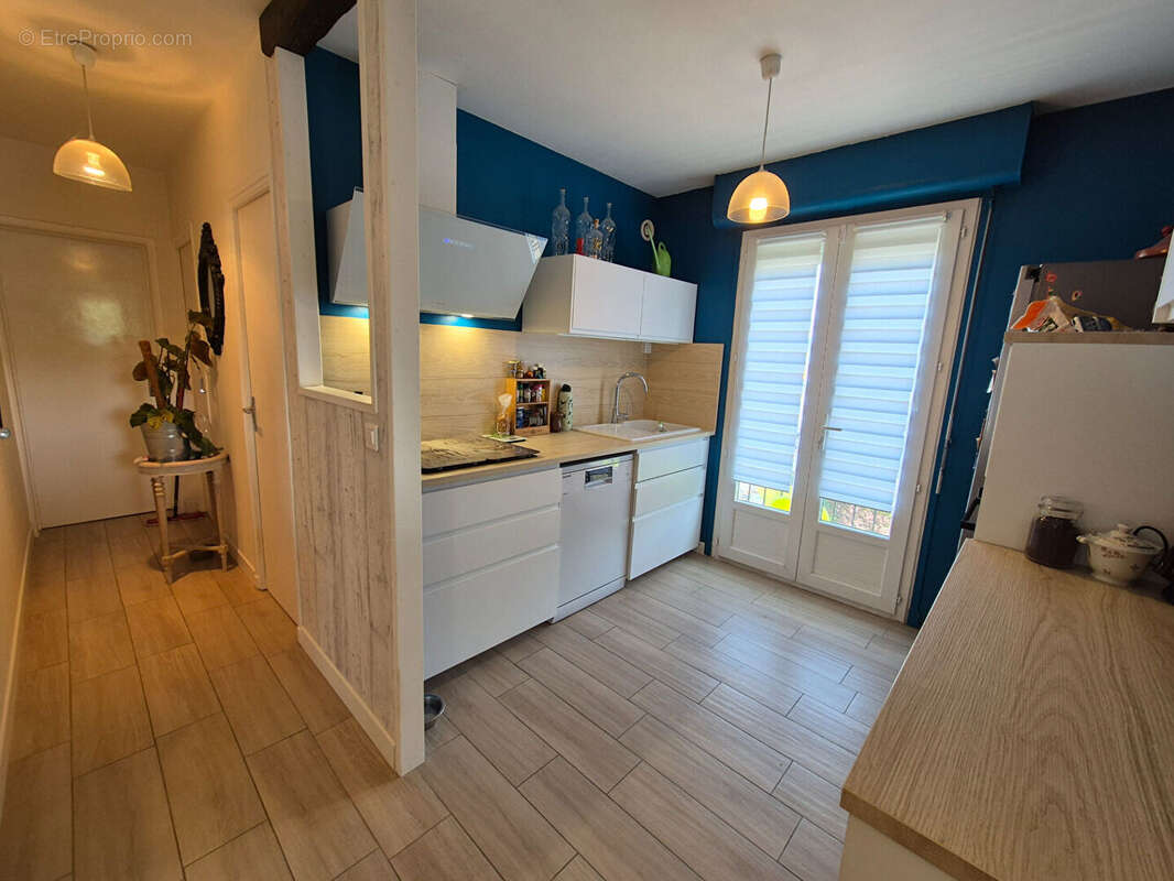 LEMPDES / Appartement à vendre de 61 m² avec terrasse, cave et stationnement ! - photo 4