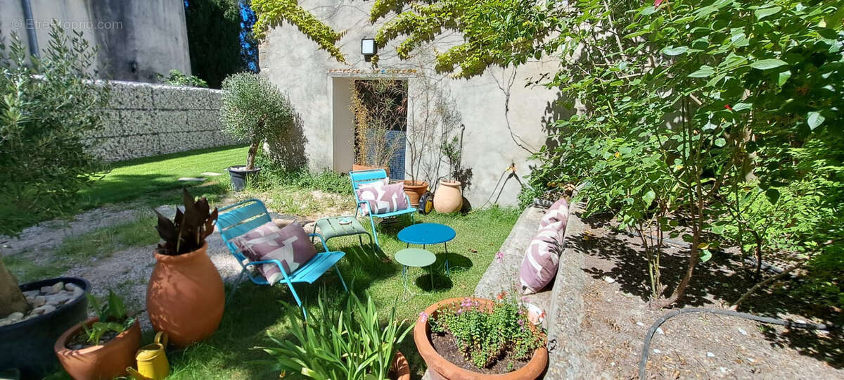Appartement à LE THOLONET