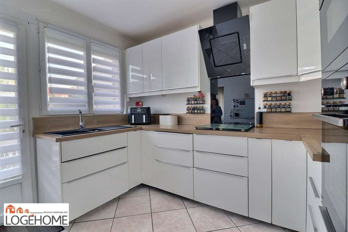 Maison à FACHES-THUMESNIL