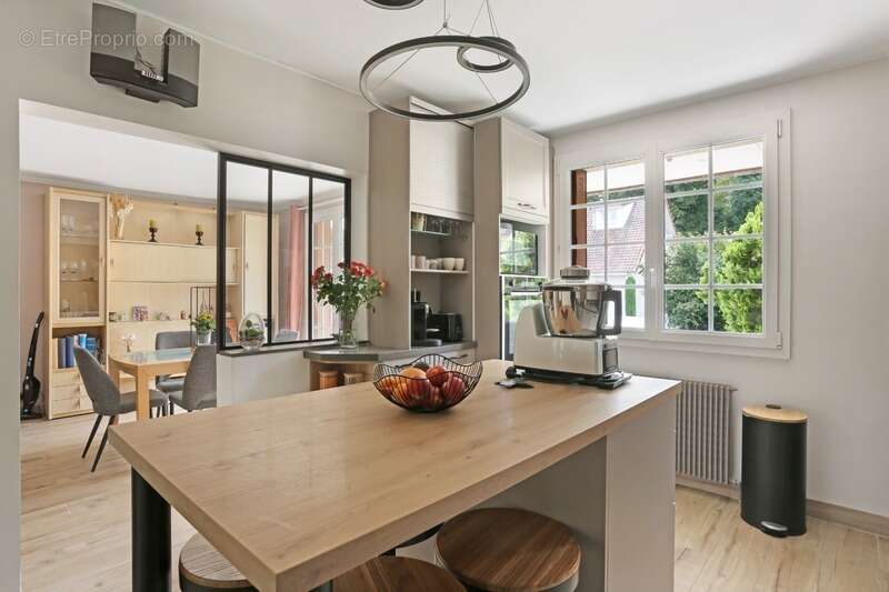 Maison à vendre 7 pièces LE PECQ (78) - photo 8