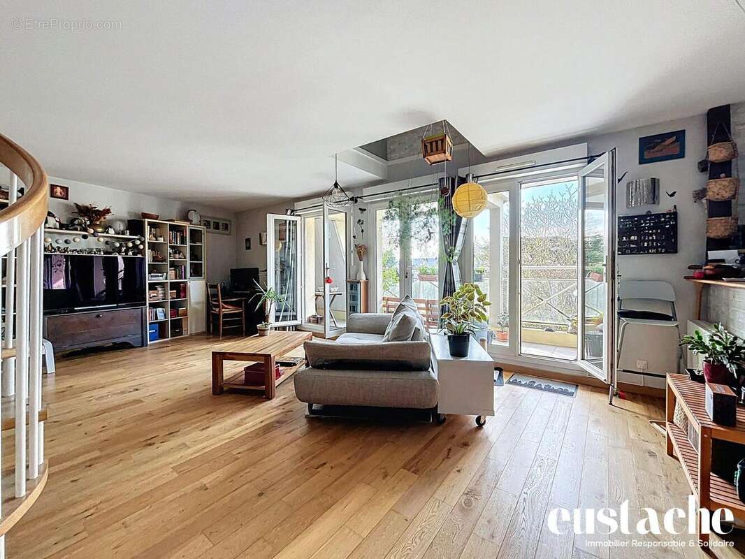 Appartement à BOISSY-SAINT-LEGER