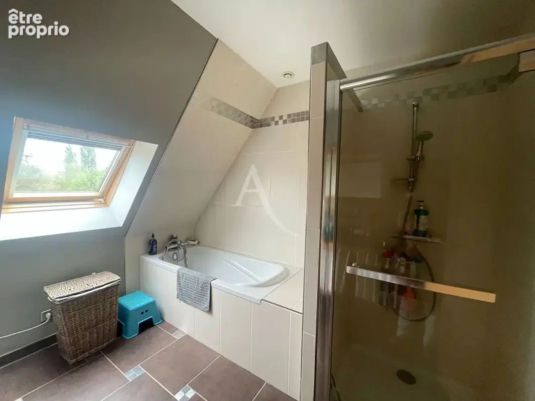 Plus de 9000 m² de terrain  - au calme total, magnifique maison sans aucun travaux - photo 10