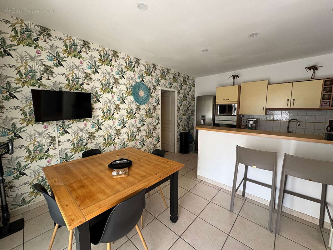 Maison à VILLENEUVE-LES-BEZIERS