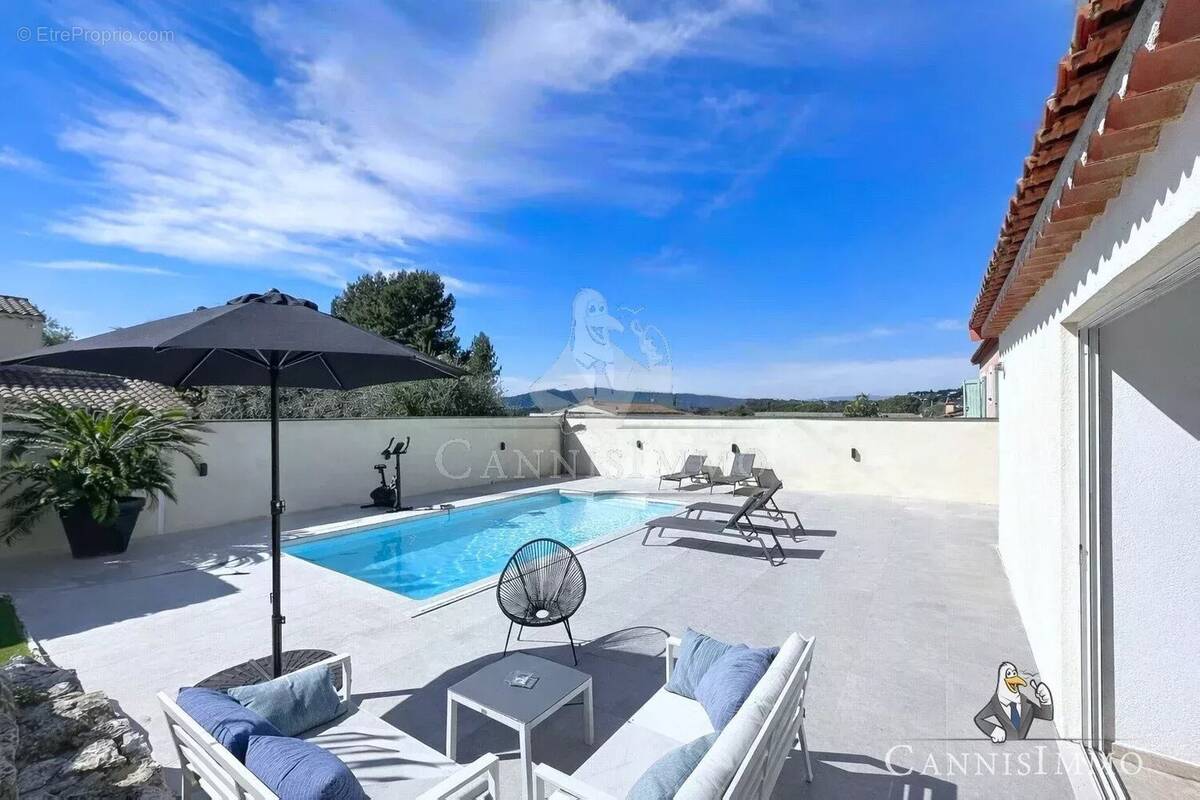 Maison à MOUGINS