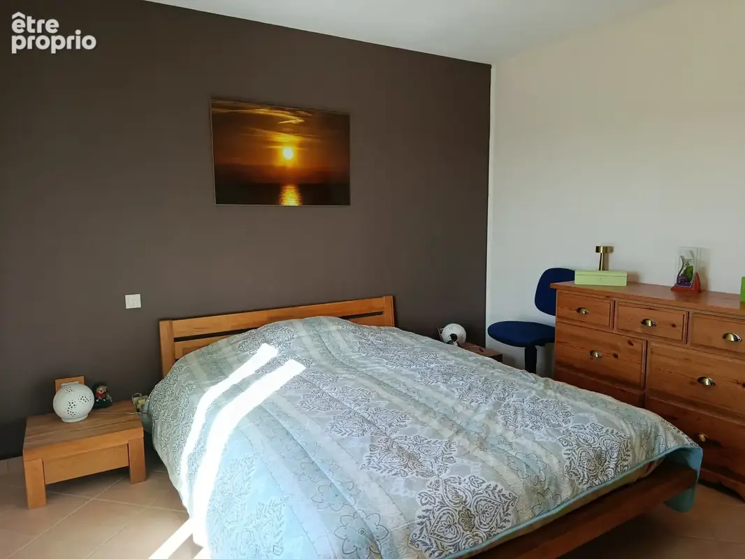 A vendre belle maison de 137 m2 sur un terrain de 3853 m2 à JASSERON - photo 8