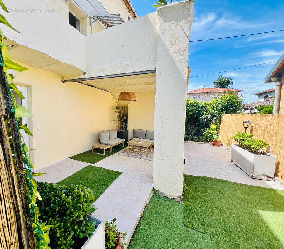 Maison à CAGNES-SUR-MER