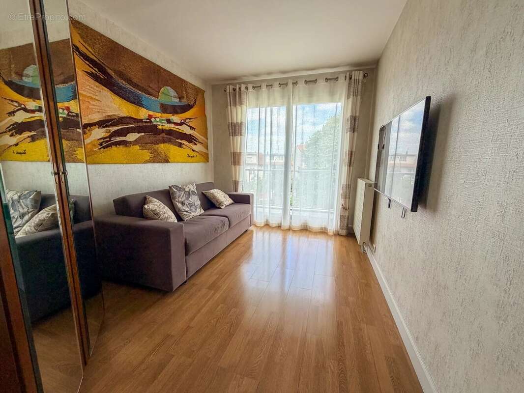 Appartement à LE RAINCY