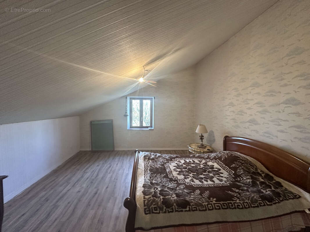 Maison à SEMUR-EN-BRIONNAIS