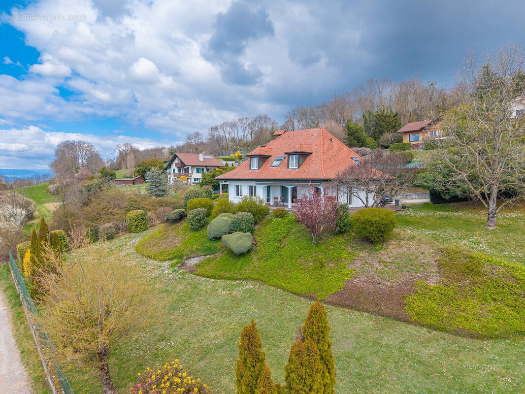 Maison à CRANVES-SALES