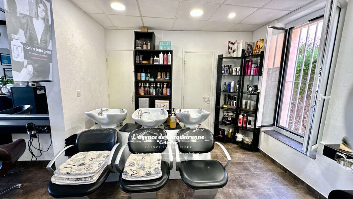 Commerce à CARQUEIRANNE