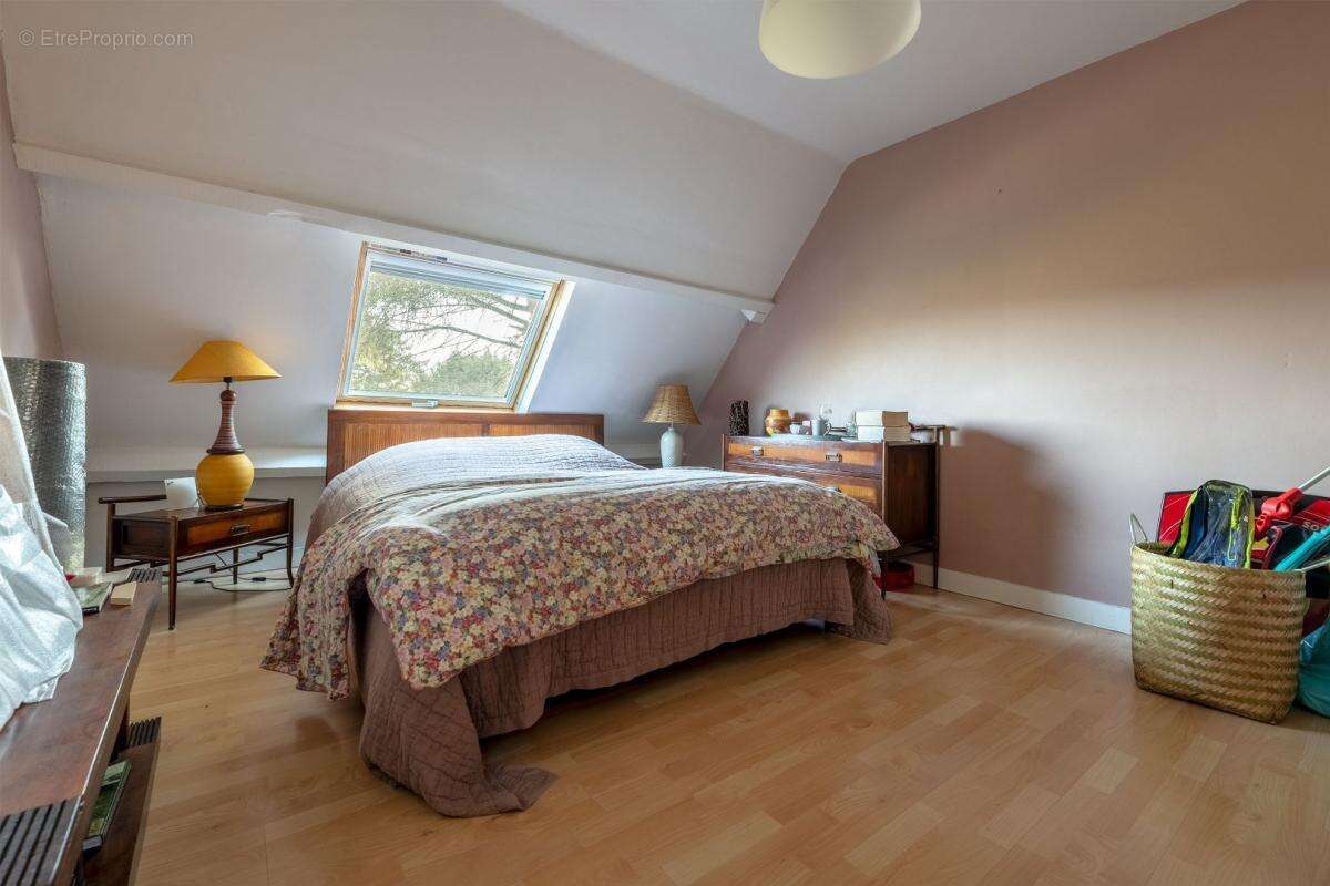 Maison à COULOUNIEIX-CHAMIERS