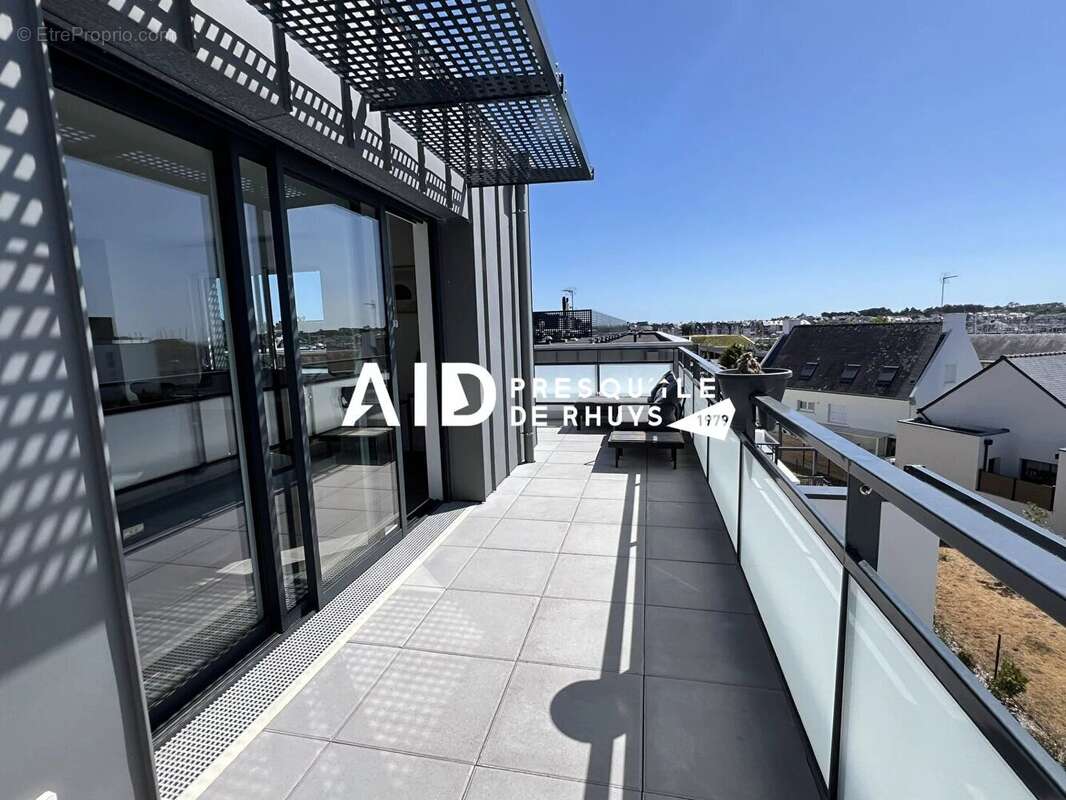 EN EXCLUSIVITE - Appartement de standing en plein coeur d'ARZON - photo 4