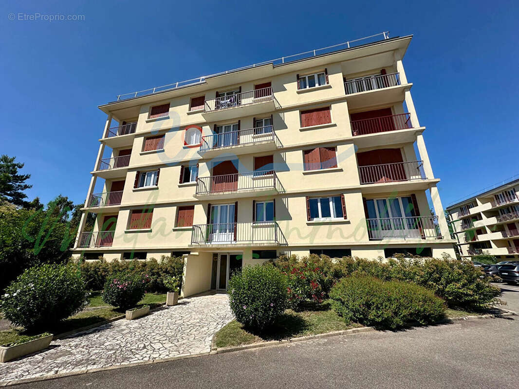 Appartement à BONNIERES-SUR-SEINE