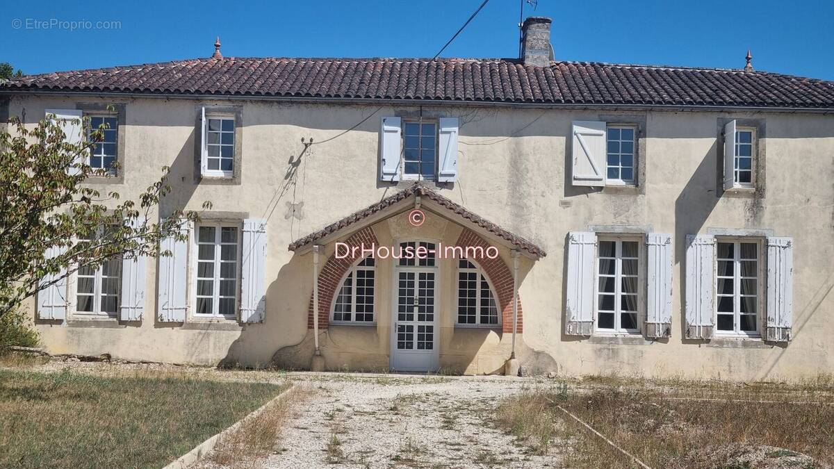 Maison à GORNAC