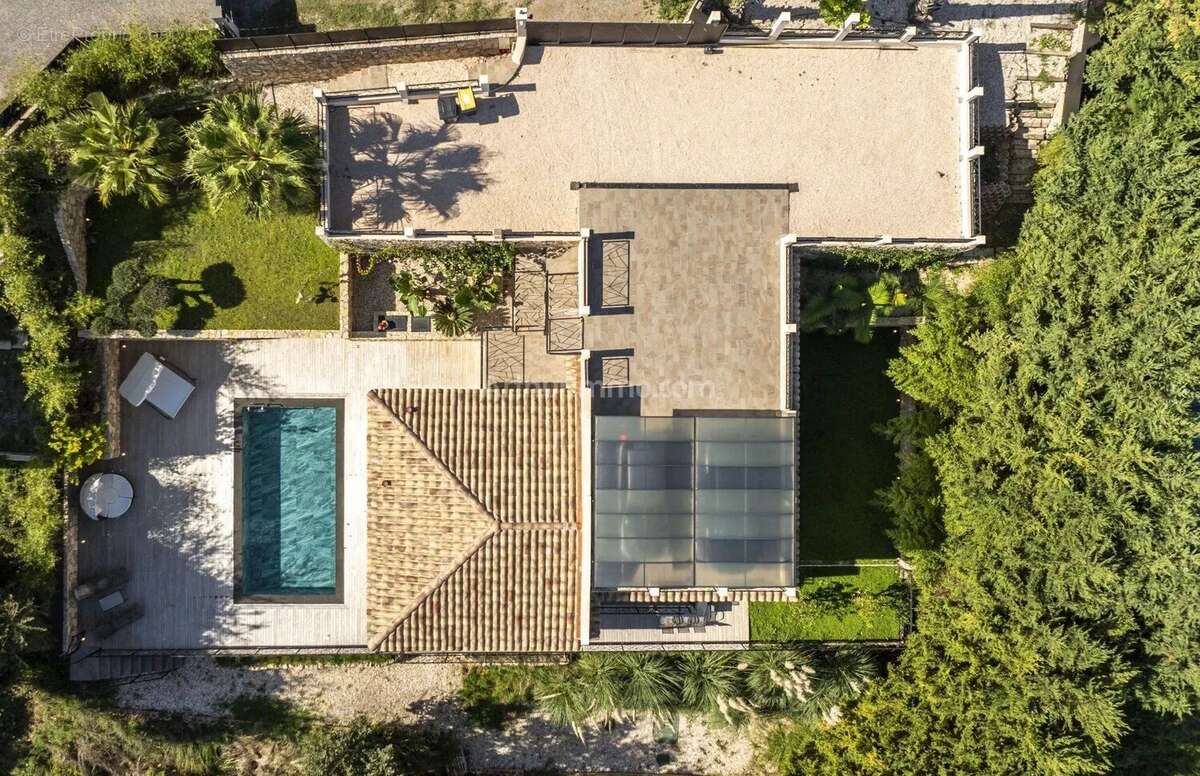 Maison à CAGNES-SUR-MER