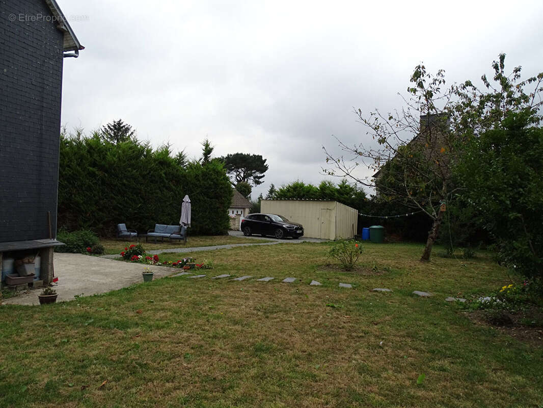 Maison à CARHAIX-PLOUGUER