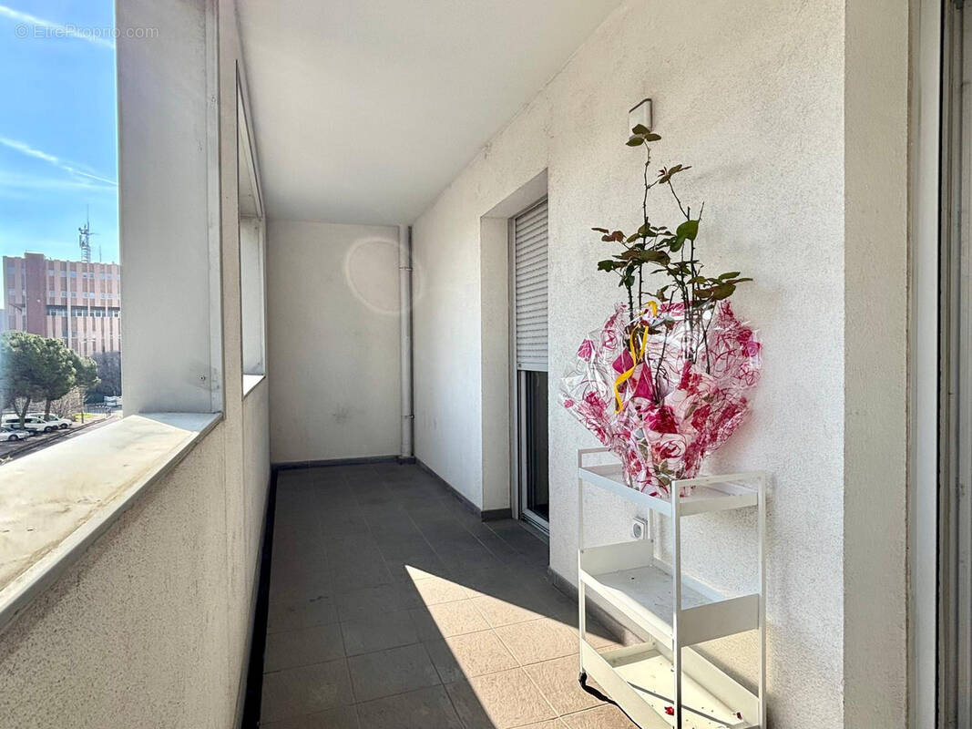 Appartement à MARSEILLE-3E