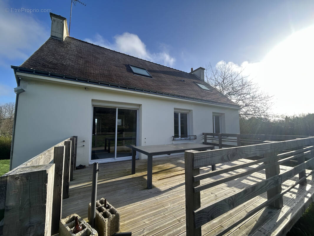 Maison à LANGUIDIC
