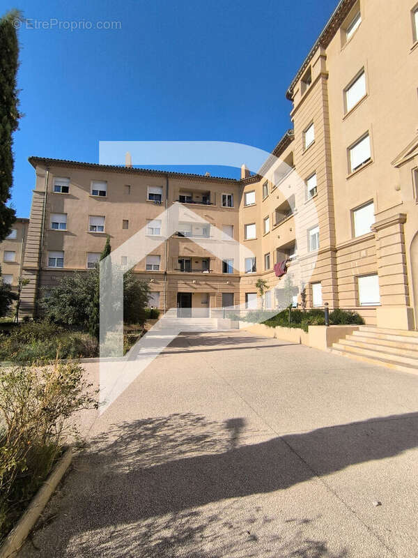 Appartement à MARSEILLE-15E