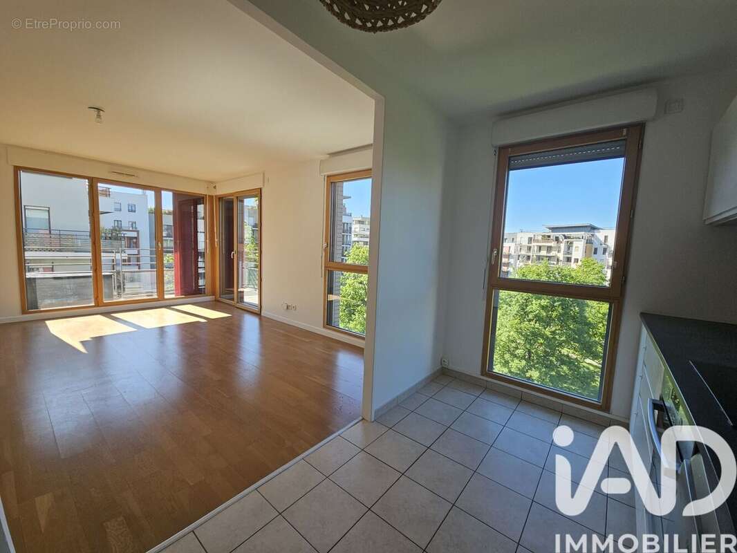 Photo 5 - Appartement à ASNIERES-SUR-SEINE
