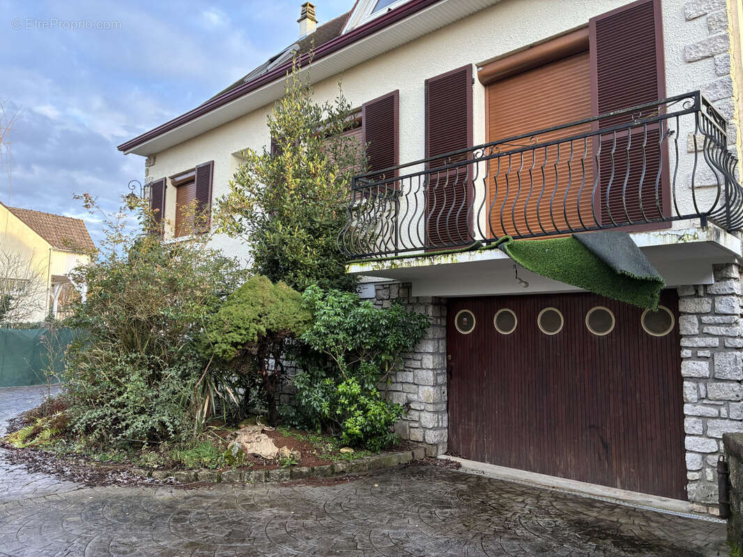 Maison à DARVAULT