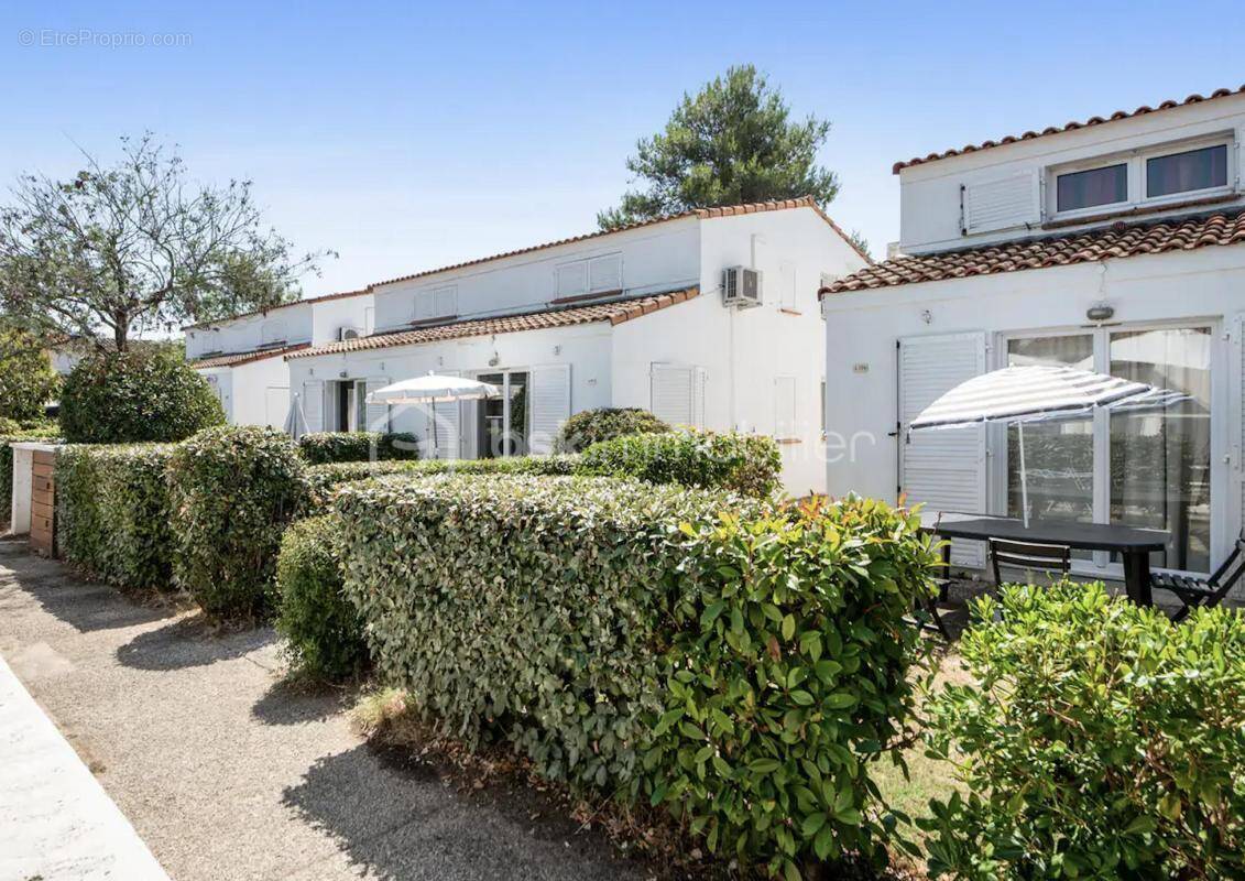 Maison à MANDELIEU-LA-NAPOULE