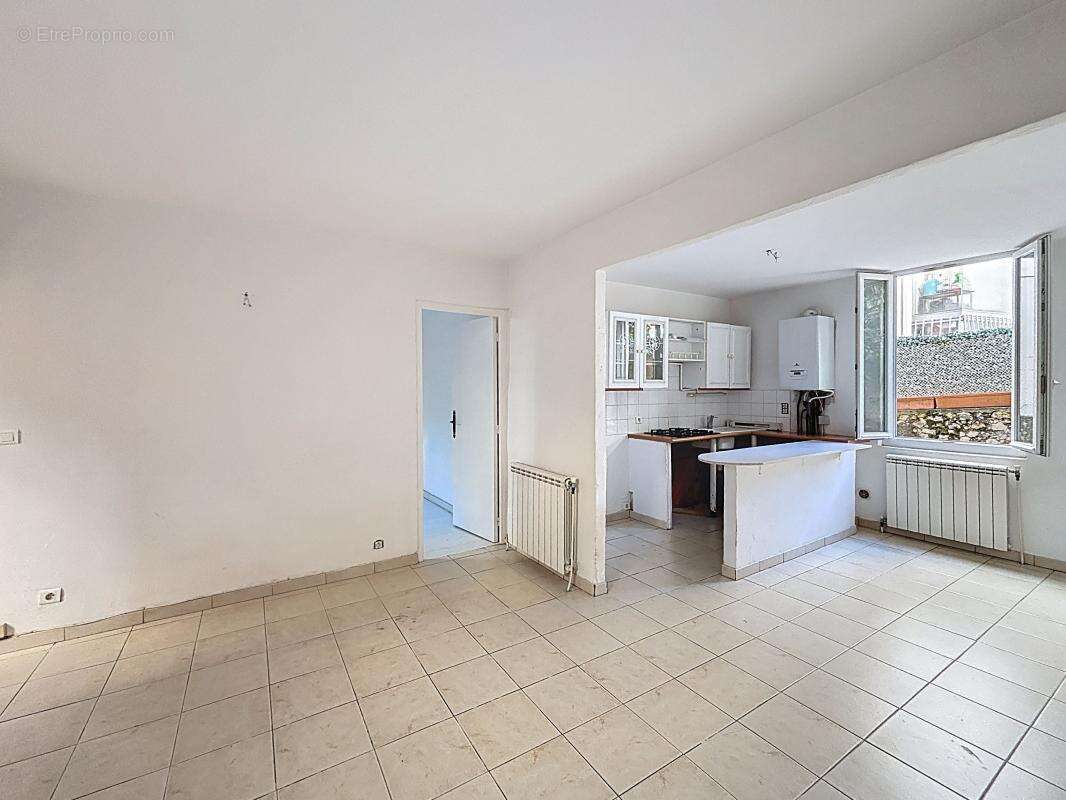 Appartement à LE CANNET