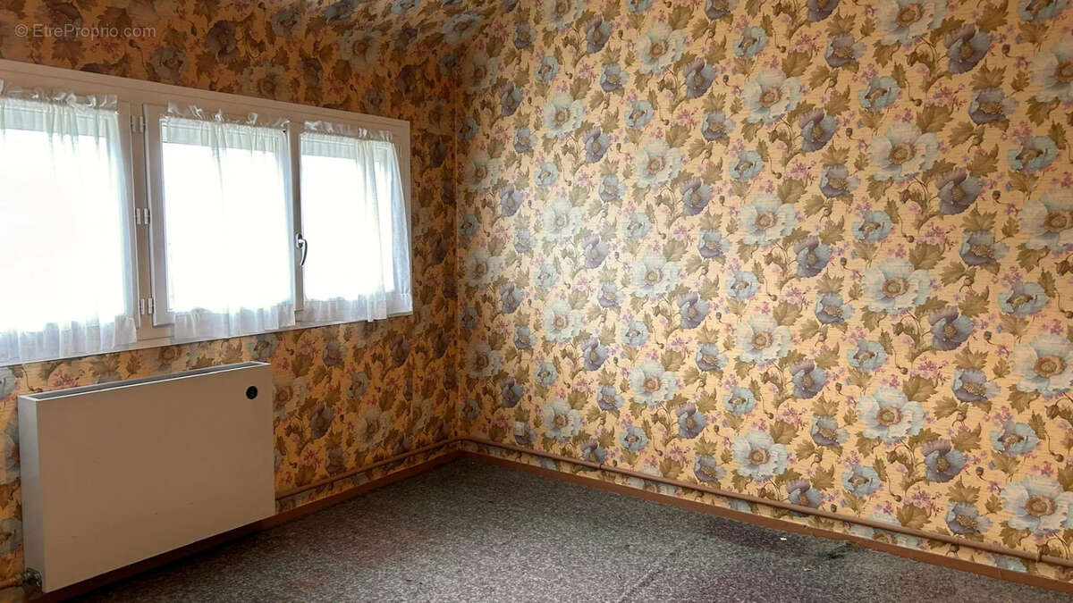 Maison à SAINT-MARCEL