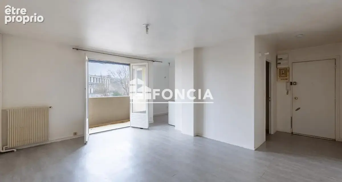 Charmant studio avec balcon, cave et parking - Quartier DUNOIS - photo 2