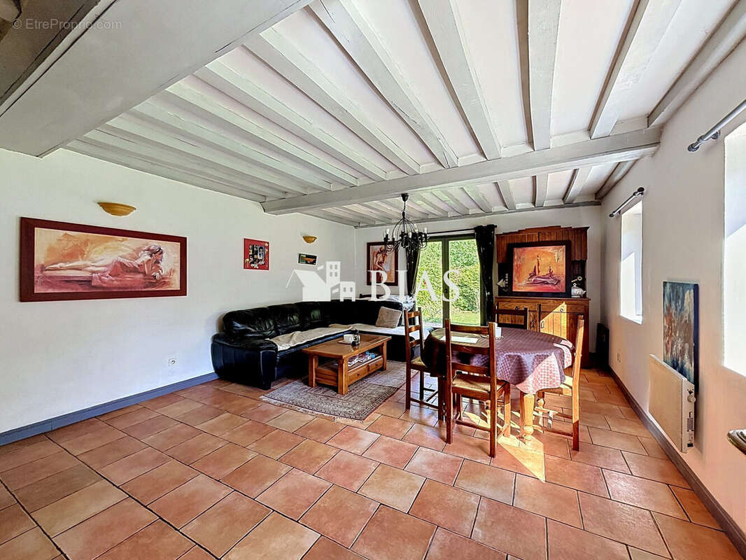 Maison à PONT-L'EVEQUE