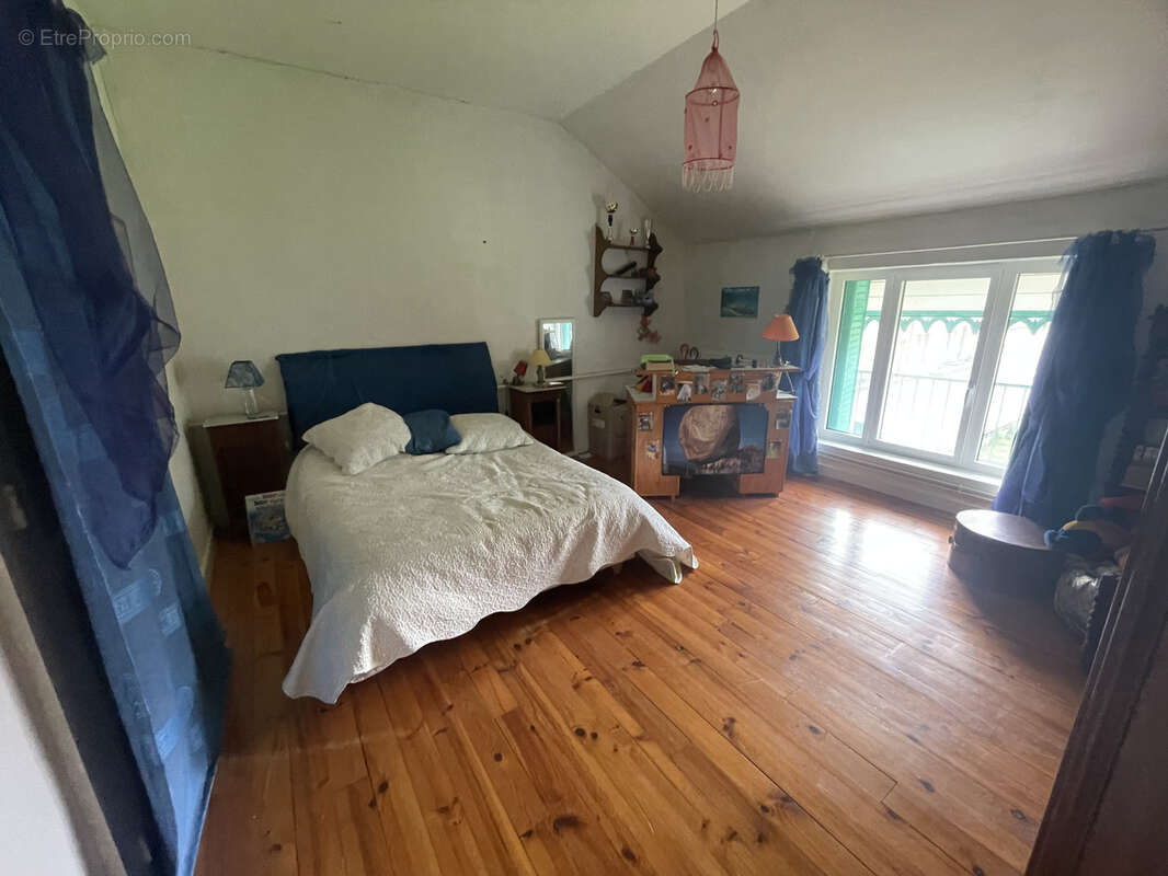 Maison à LONGWY-SUR-LE-DOUBS