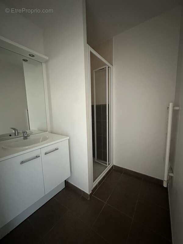 Appartement à SAINT-GENIS-LAVAL