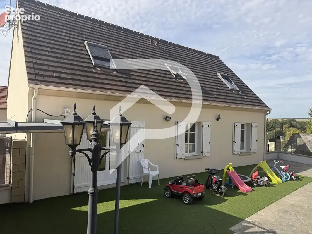 Maison Meru 7 pièce(s) 155 m2 - photo 8