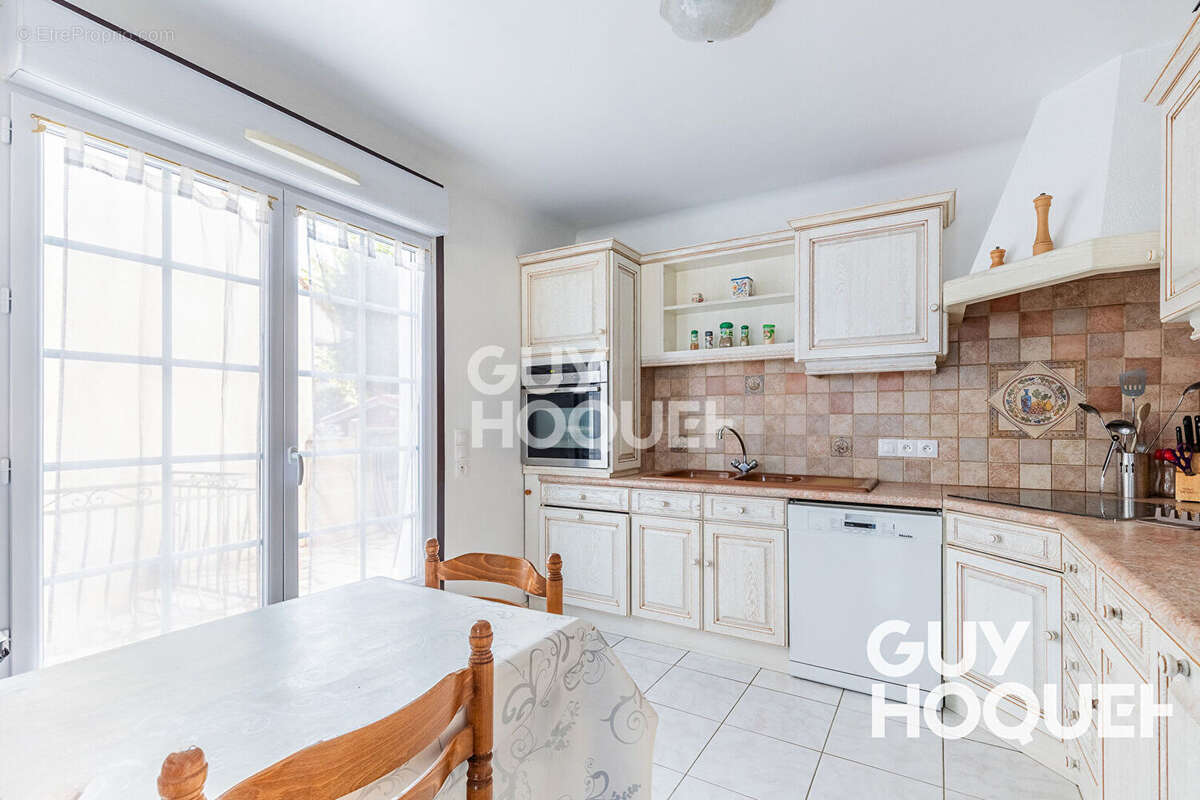 Maison à SAVIGNY-SUR-ORGE