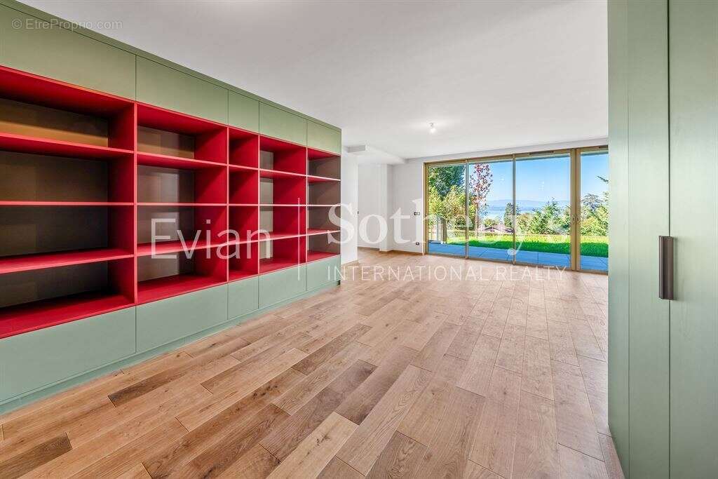 Appartement à EVIAN-LES-BAINS