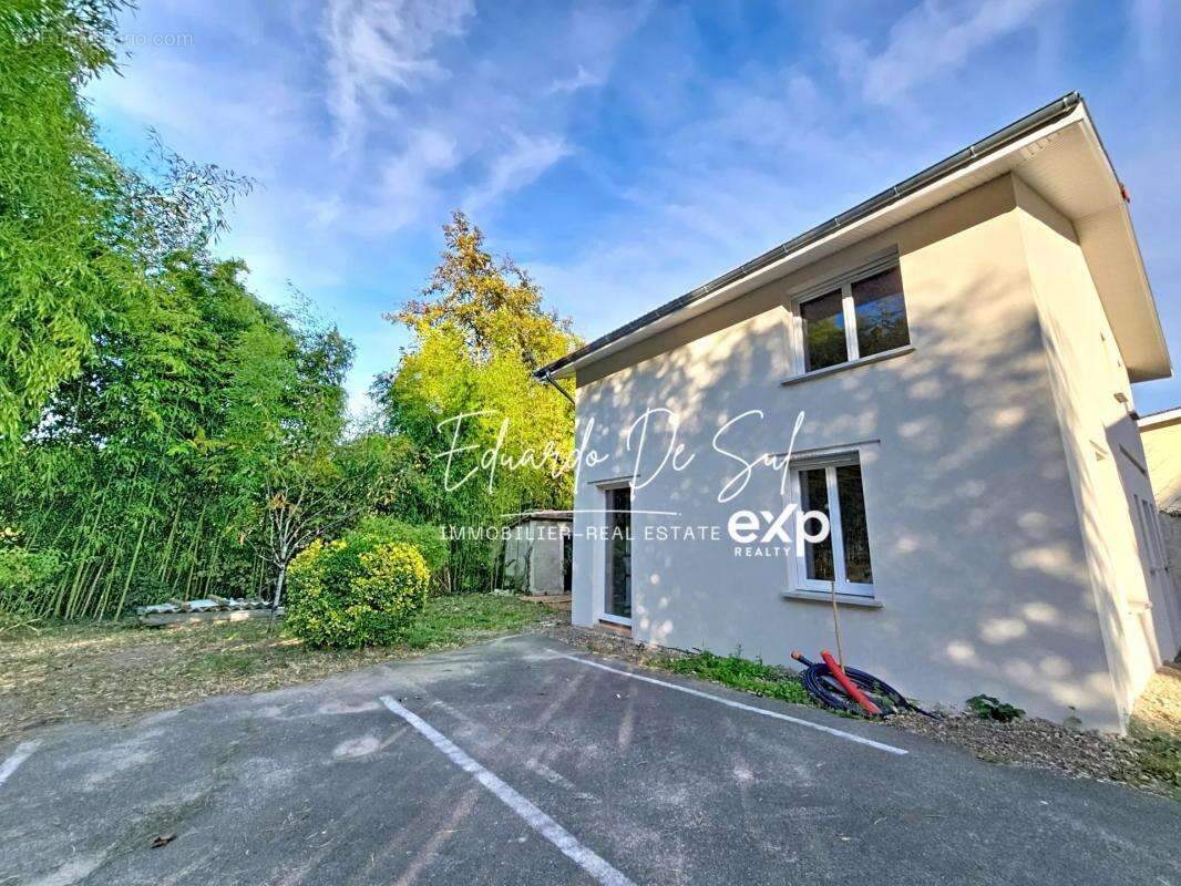 Maison à BLANQUEFORT