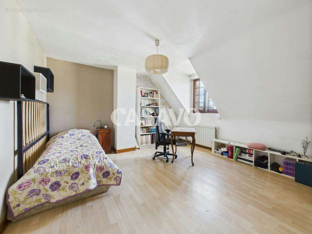 Vente Maison 8 pièces de 200m² - 95100 Argenteuil - photo 13