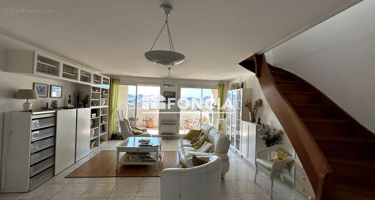 Appartement à MARSEILLE-8E