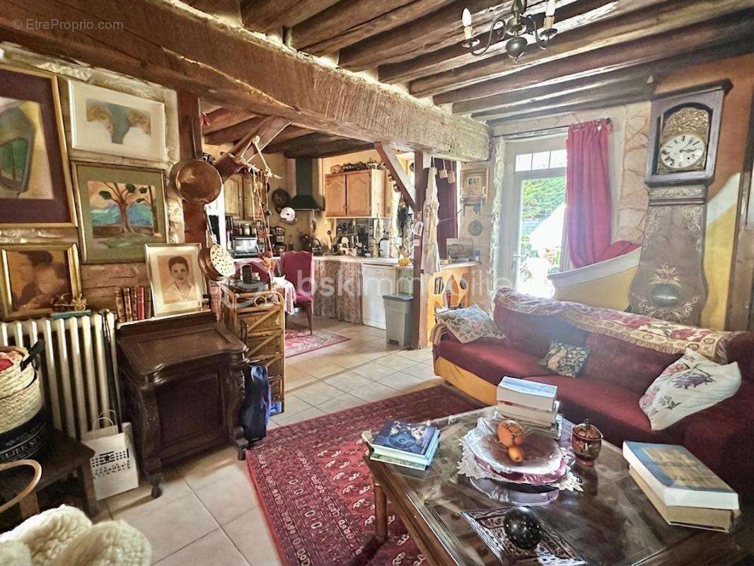 Maison de ville avec jardin et cave - photo 2