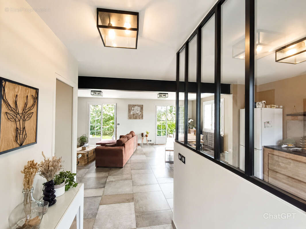 Maison à LIVRY-SUR-SEINE