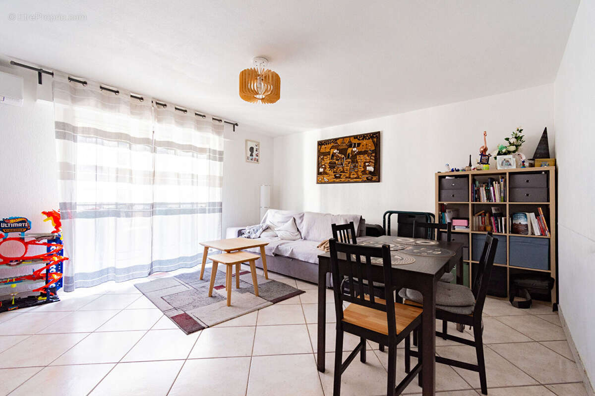 Appartement à MARSEILLE-13E