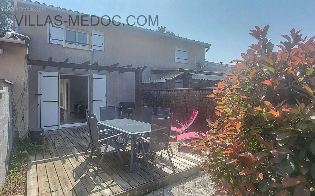 Maison à VENDAYS-MONTALIVET