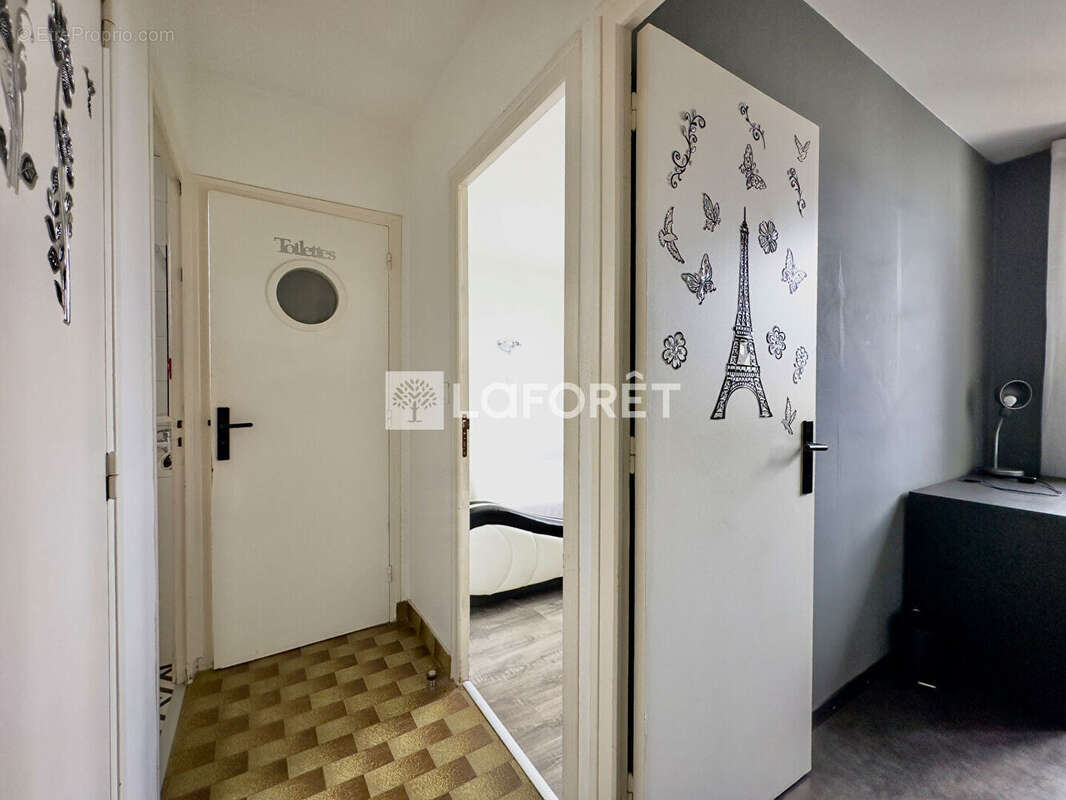 Appartement à SAINT-MARTIN-D'HERES