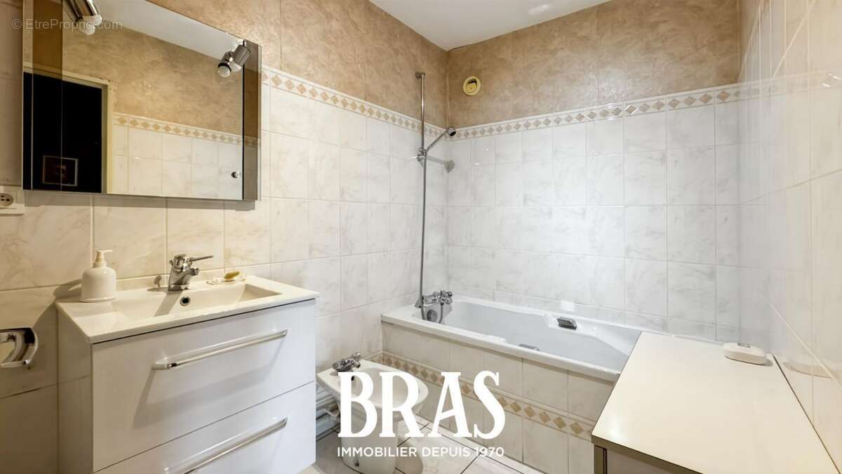 Le belem - t5 + garage + cave - dernier etage - photo 12