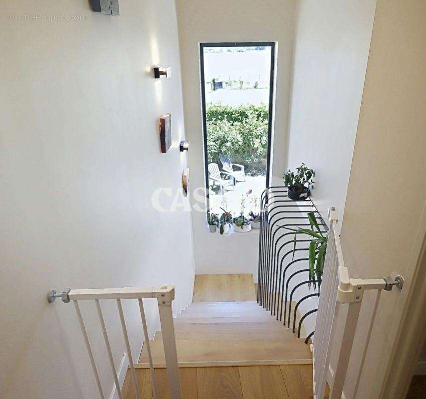 Vente Maison 5 pièces de 220m² - 38780 Eyzin-Pinet - photo 14