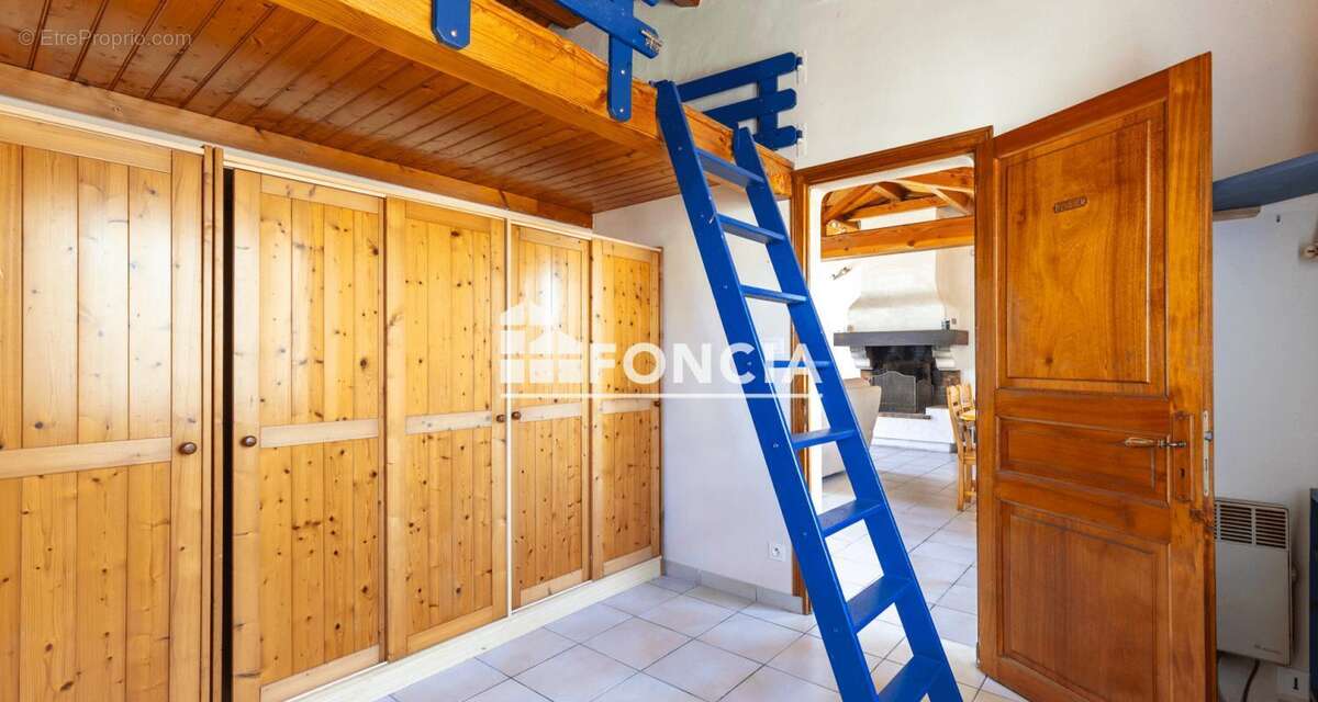 Maison à L&#039;EPINE