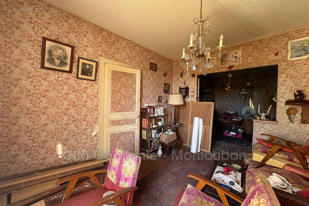 Maison à COLAYRAC-SAINT-CIRQ