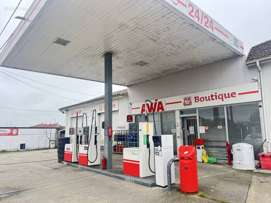 Commerce à FLEURANCE